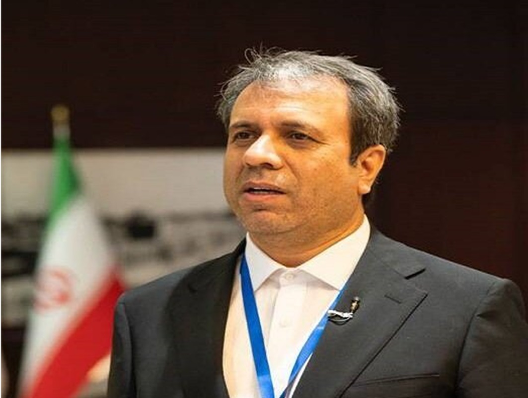 معاون توسعه اقتصادی منطقه آزاد دوغارون: اختیار بدهند، صف کامیون ها جمع می شود