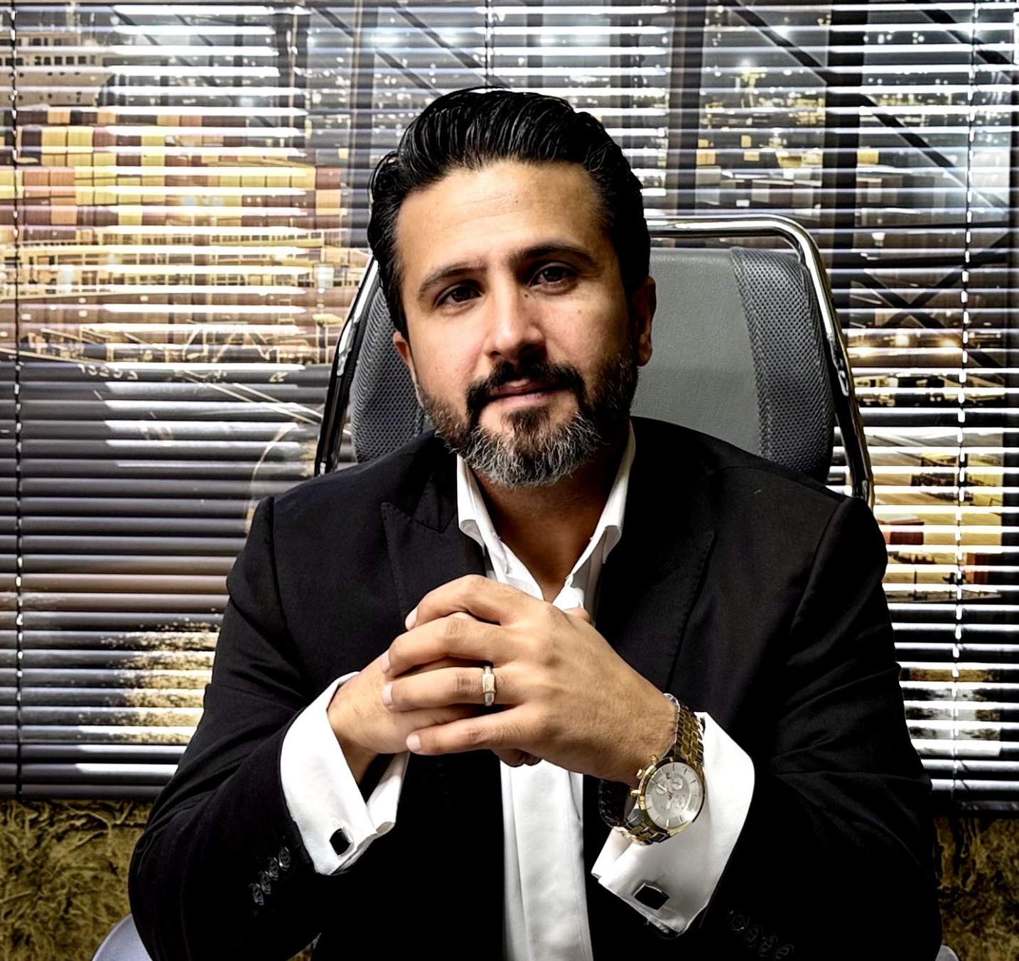 یک عضو انجمن حمل و نقل بین المللی خراسان رضوی مطرح کرد:   حمل یکسره؛ کلید توسعه مسیر ترانزیتی چین ـ ایران